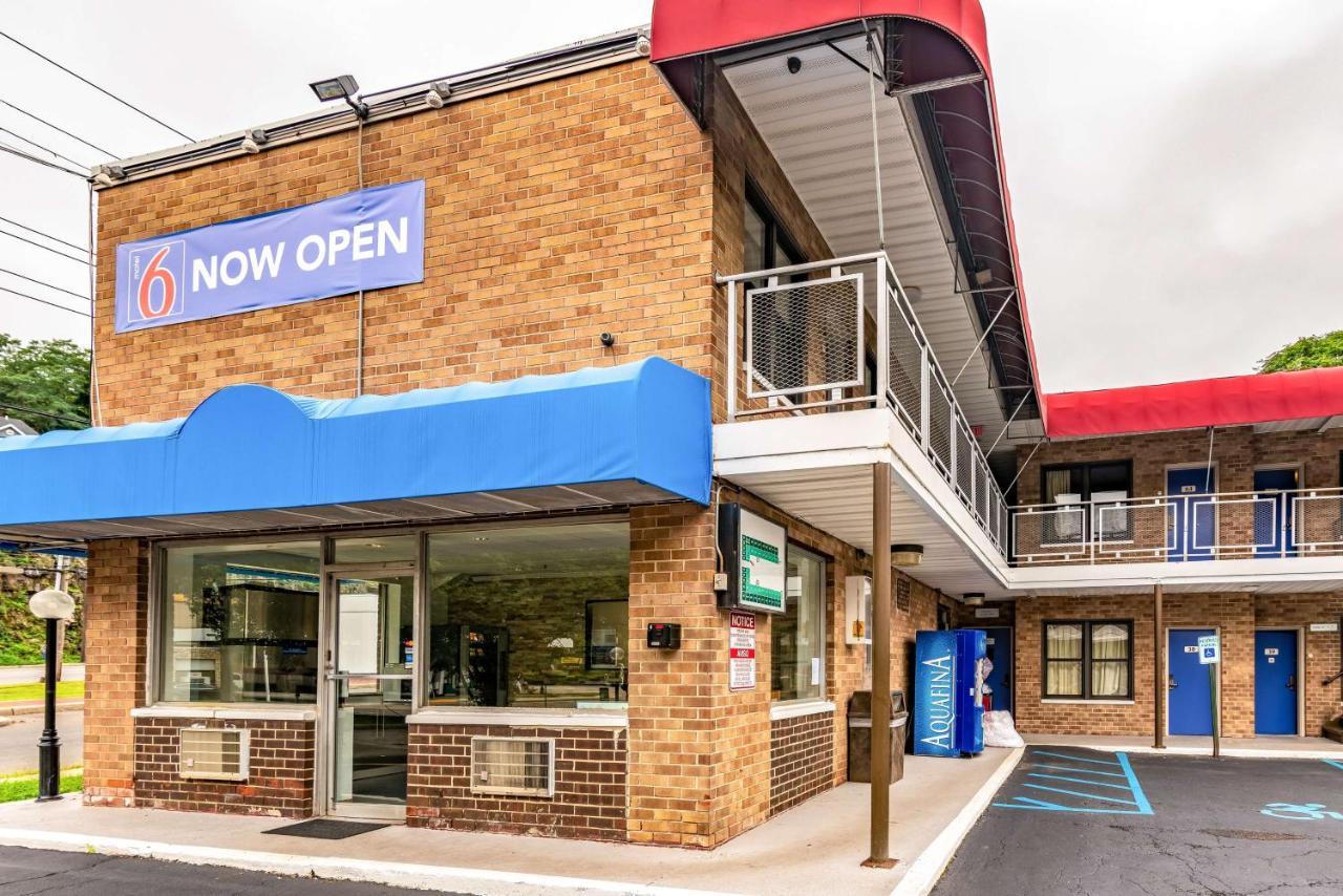 Motel 6-Elmsford, Ny - White Plains Eksteriør billede