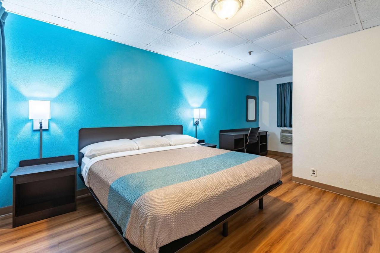 Motel 6-Elmsford, Ny - White Plains Eksteriør billede