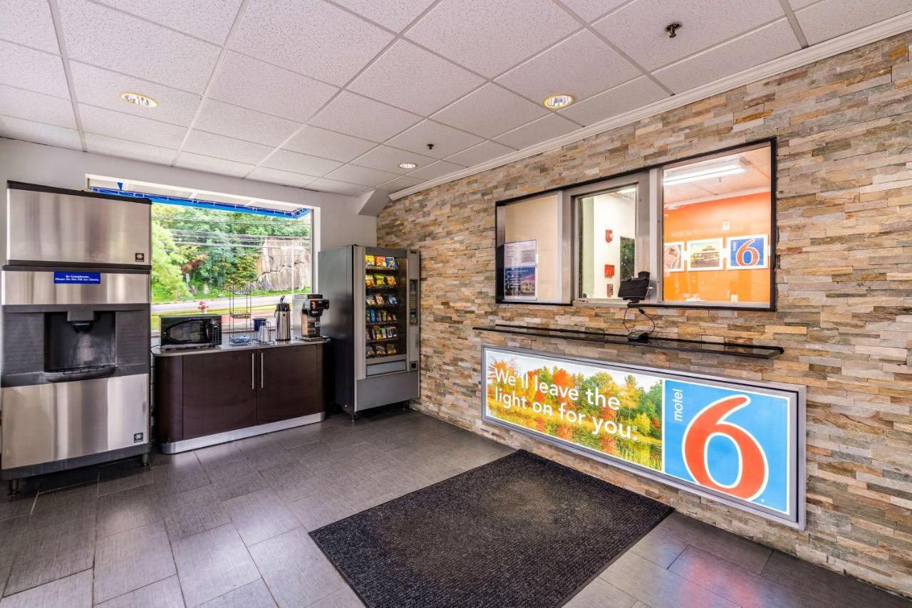 Motel 6-Elmsford, Ny - White Plains Eksteriør billede