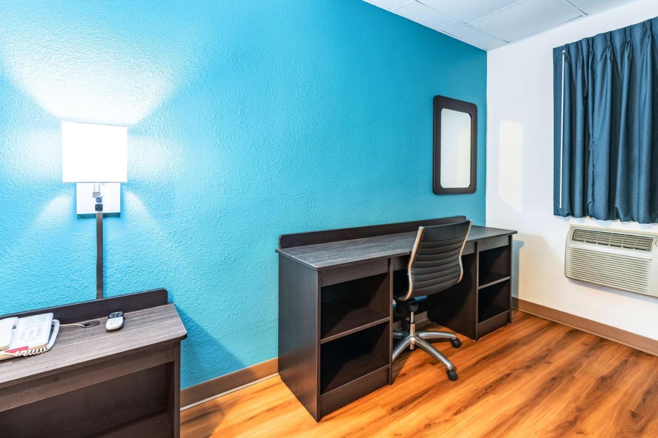 Motel 6-Elmsford, Ny - White Plains Eksteriør billede