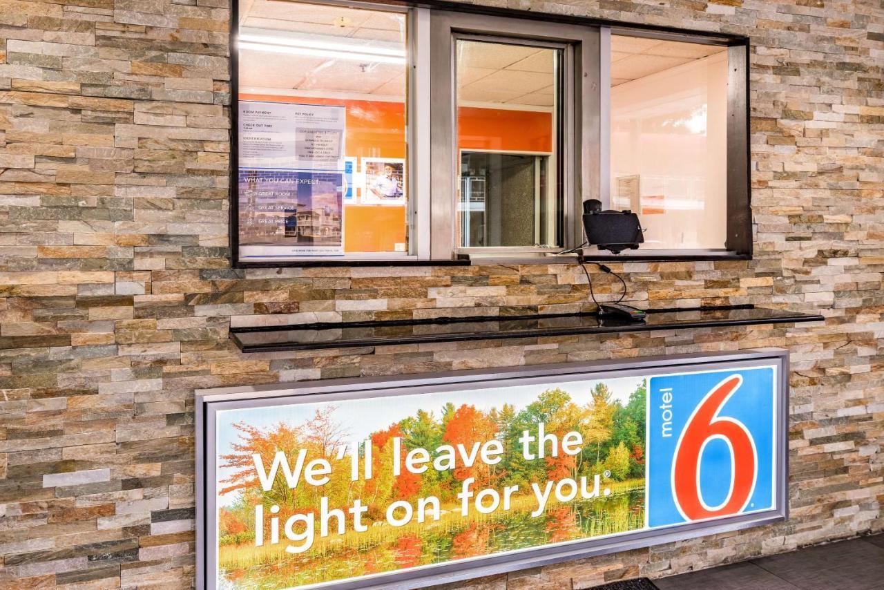Motel 6-Elmsford, Ny - White Plains Eksteriør billede