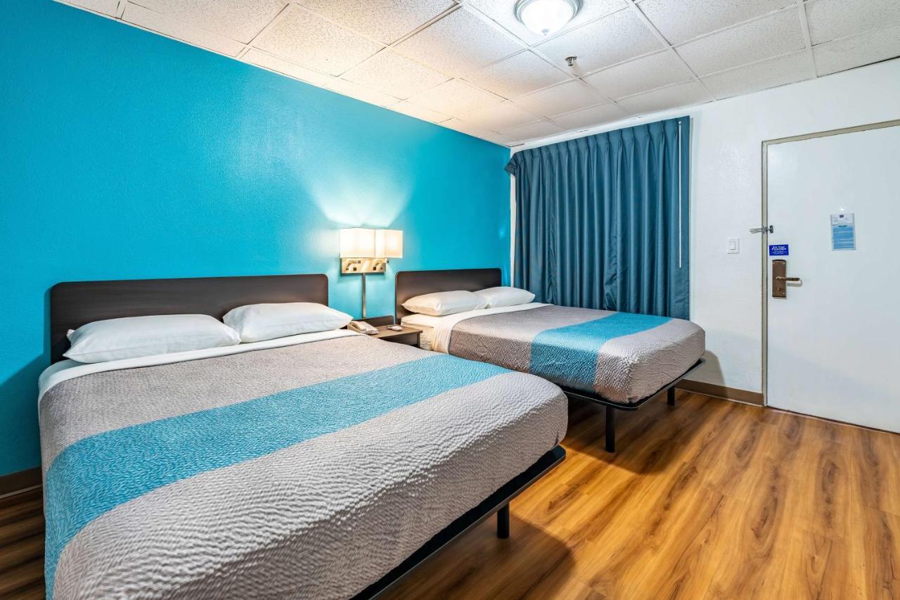 Motel 6-Elmsford, Ny - White Plains Eksteriør billede