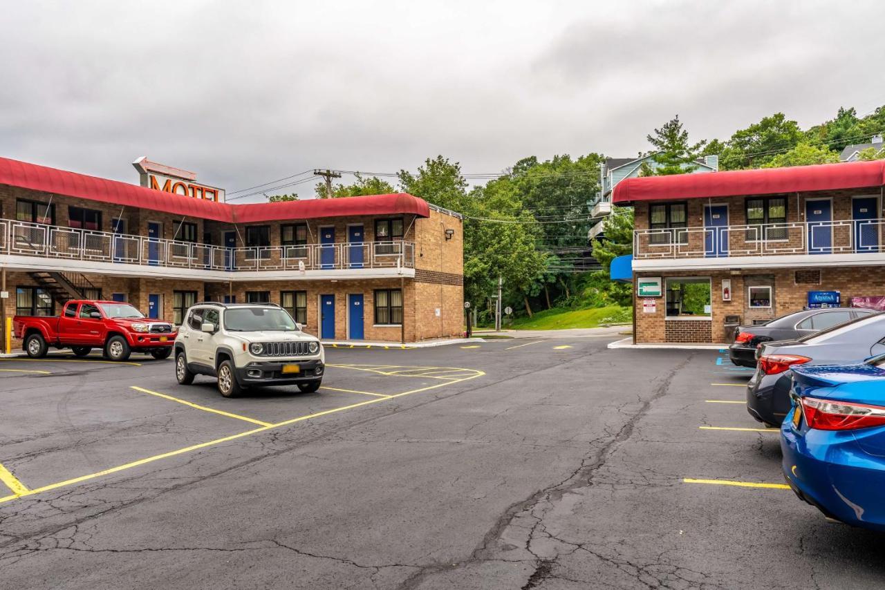 Motel 6-Elmsford, Ny - White Plains Eksteriør billede